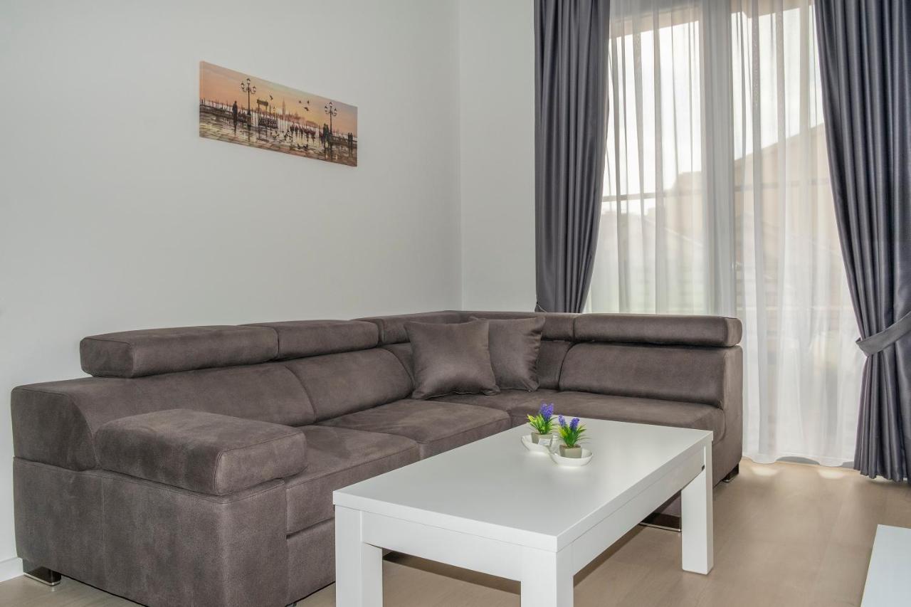 Montesun Apartments Becici Boreti Exterior foto